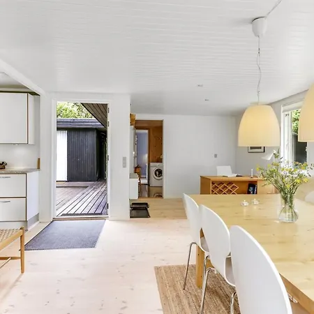 Malti - 300m From The Sea By Interhome *