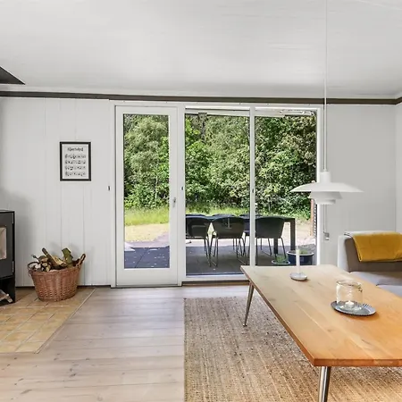 Malti - 300m From The Sea By Interhome *