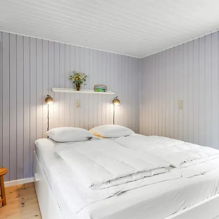 Malti - 300m From The Sea By Interhome